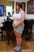 Trinity - 26yr old, 40J boobs - N