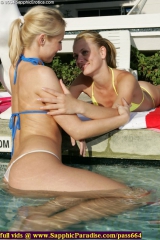 Sapphic Erotica bewildered lesbian girls