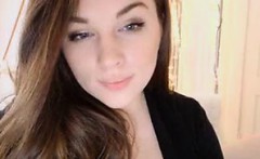 Pretty Amateur Whore Fingers Creamy Cunt On Cam