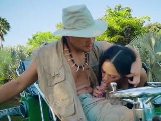 Brazzers - Big Butts Like It Big - Swamp Bug