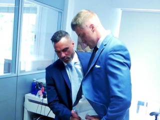 Muscle gay anal sex and cumshot