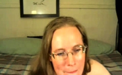 Mature BBW solo posing on webcam