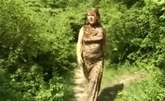 Sexy mature Masturbation outside