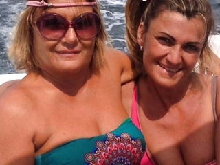 Sexy MATURES and MILFs