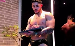 Jock gay muscle hunk jerking off