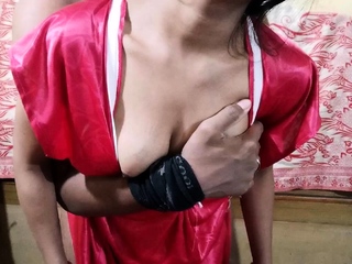 Desi Bhabhi From Indian Village Having Amazing Sex