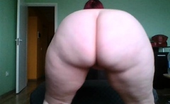 Close up MILF masturbation