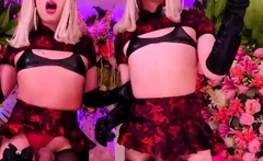 Amateur fuck with a shemale in white stockings