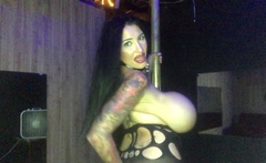 Big ass babe exposes her big boobs