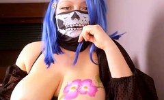 This large amateur cam girl has some very big boobs