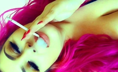 Amateur wild chick solo masturbation