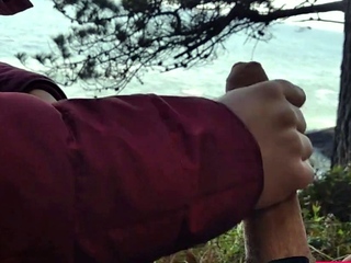 Public Blowjob with a View: Amateur Couple Almost Caught!