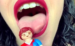 Molly Darling - Giantess Threatens To Eat You - Vore