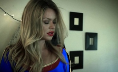 Erotic blonde babe loves playing with herself