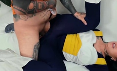 Veguetta rides Master Roshi's rock hard bone and swallows